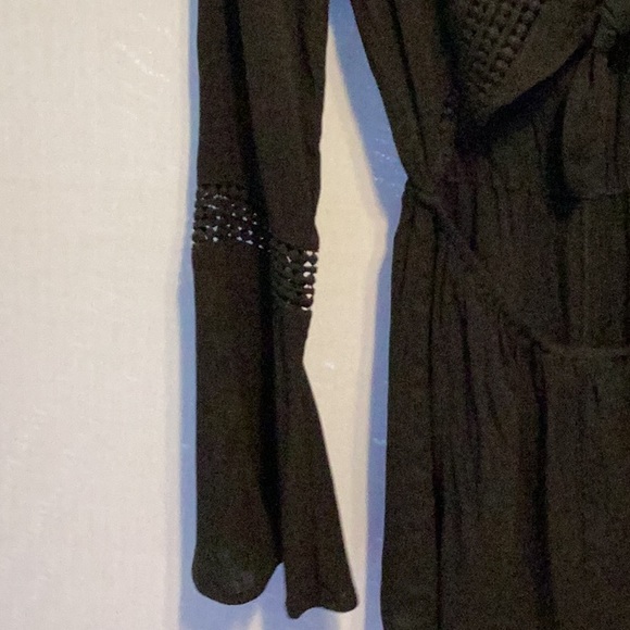 Forever 21 black long sleeve romper size small - Picture 5 of 10